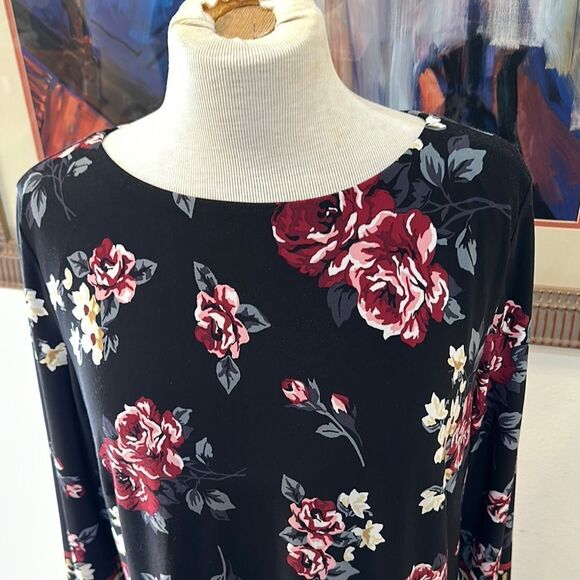 Chico’s Floral Black and Red Dress Size 2 (Large) - Picture 5 of 12
